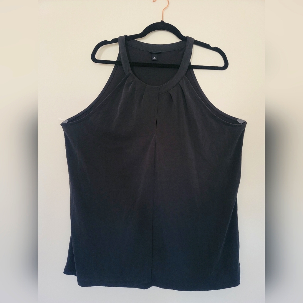 NWOT Torrid Goddess Neckline Tanktop